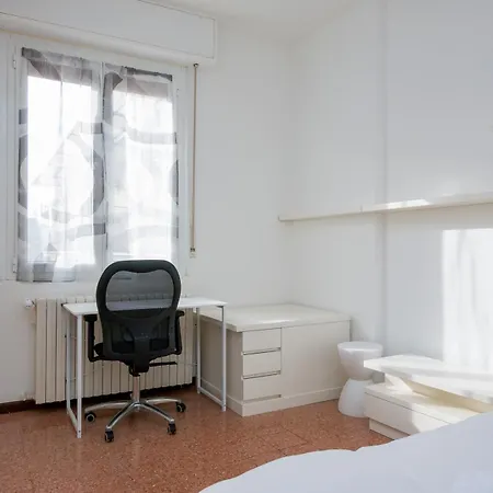 Appartamento Homelovers Bright&white House Navigli District Milano